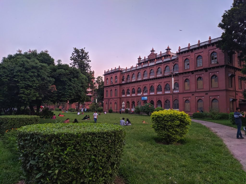 Bangladeshi_University