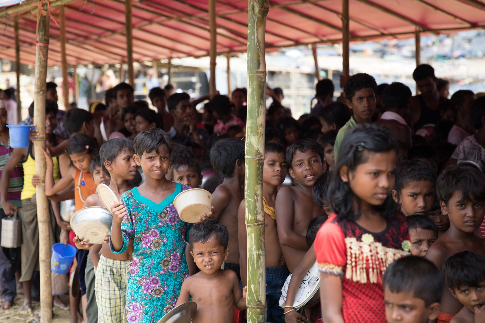 UN to cut food aid for Rohingya refugees, citing fund shortfall