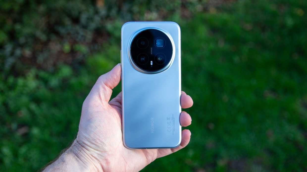 Honor Magic 8 Pro Review: A Flagship Phone Worth the Hype in Bangladesh?