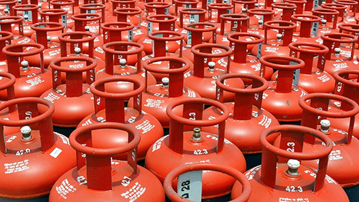 LPG Market in Bangladesh Remains Unstable Despite Price Cuts and Policy Measures