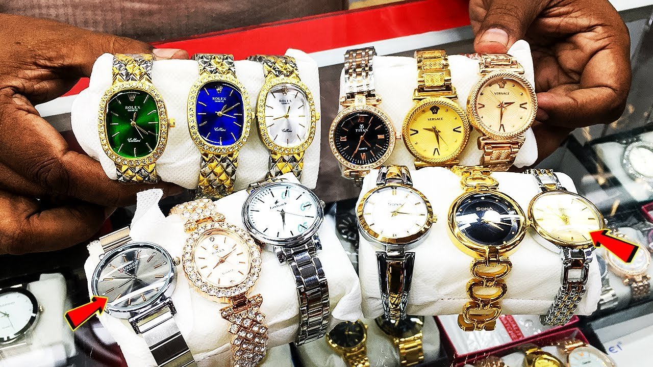 Patuatuli Market: The Heaven of ‘Master Copies’