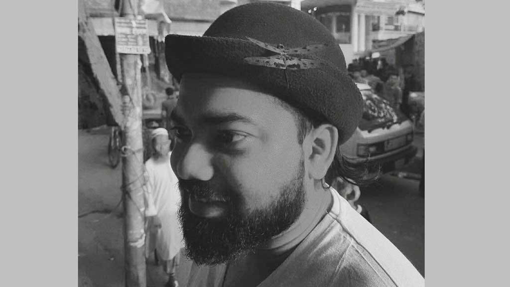 Bangladeshi Designer Tanvir Mahidy Makes History in London Fashion Week